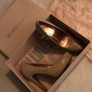 BCBG snakeskin leather pumps